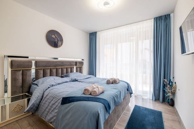 Elegant Deluxe - 2 Bedrooms apt. - Photo 4