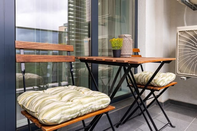 Platinum Designer Flat with Balcony &amp; Parking - Photo 3