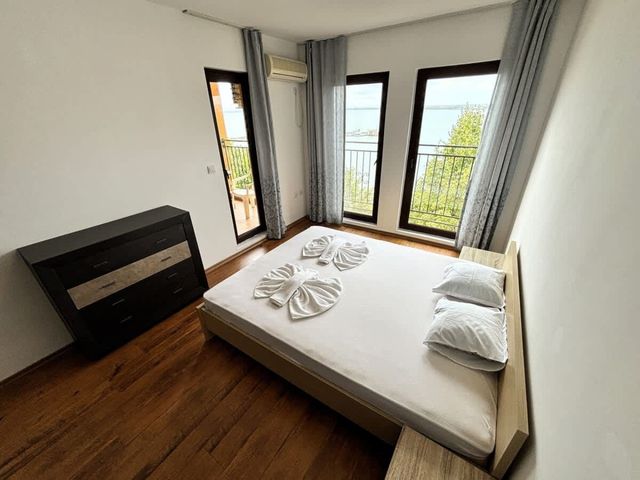 Cozy  Sea view apartament  Marina Cape