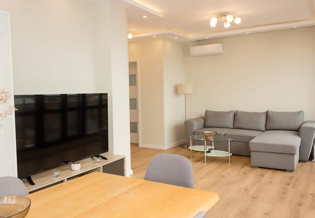 Seaview Haven: Elegant 2BD Flat in Balchik