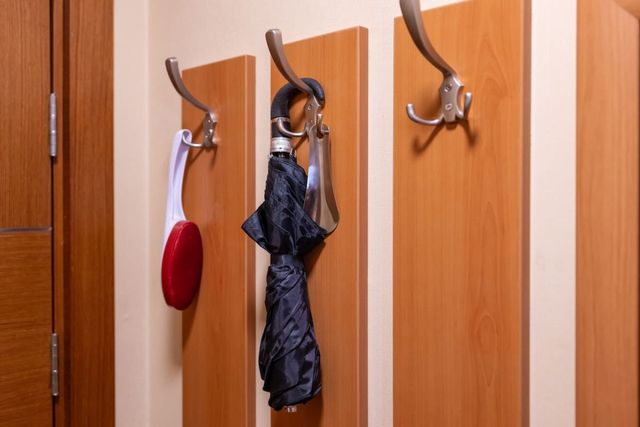 Golden Sands: 1BD Retreat with Free Parking Space