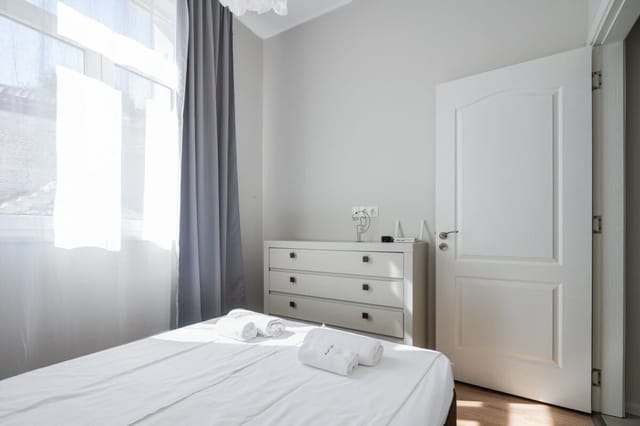 Light and Modern 2BD Flat Next To Women's Market