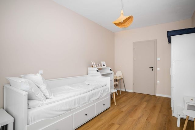 Spacious 2BR Apartment - Modern Design