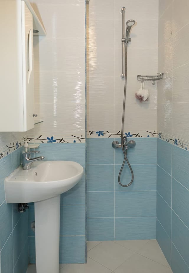 Sunny 2-Bedroom Flat near Sea Garden|Chayka, Varna