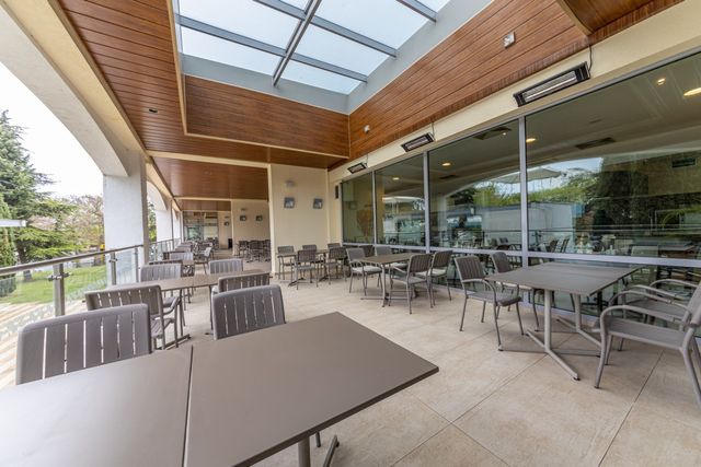 Cozy Restaurant in the Flamingo Grand Hotel