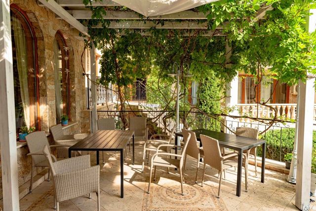 Cozy 1-Bedroom Apartment in Royal Bay