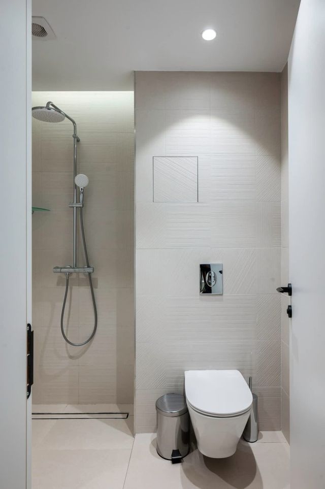 Aviva Living - 2 x Studios