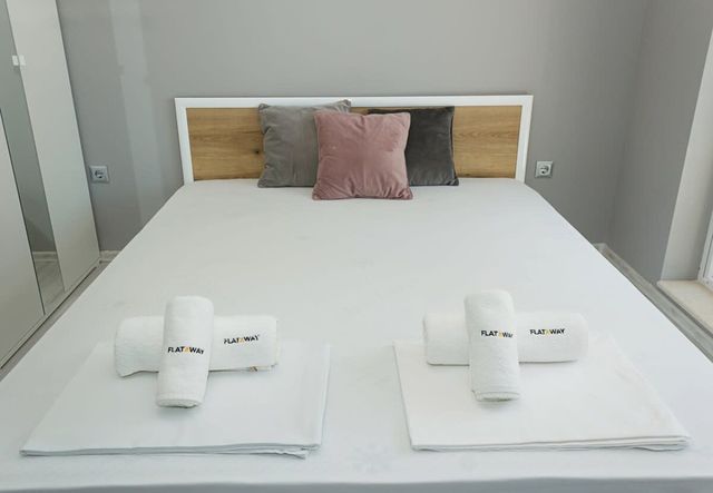 Sunny 1BD Flat in St Constantine & Helena Complex