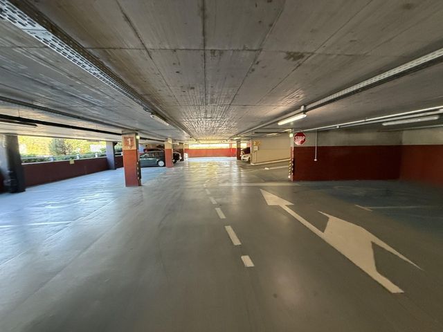 Big 5 Story Parking with security