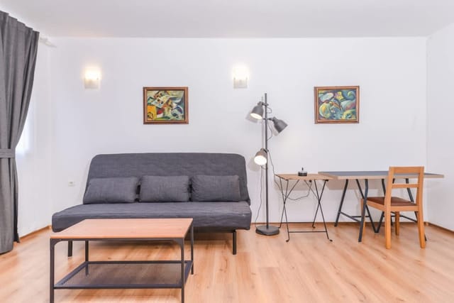 Eleganto - Central 2BD Stylish Apartment