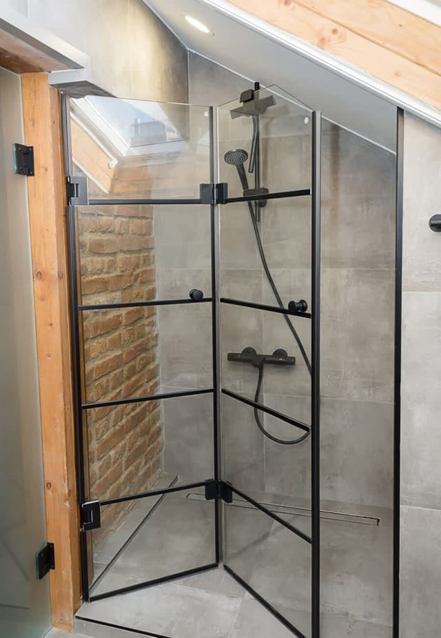 Stylish Maisonette Just Steps from the Sea Garden