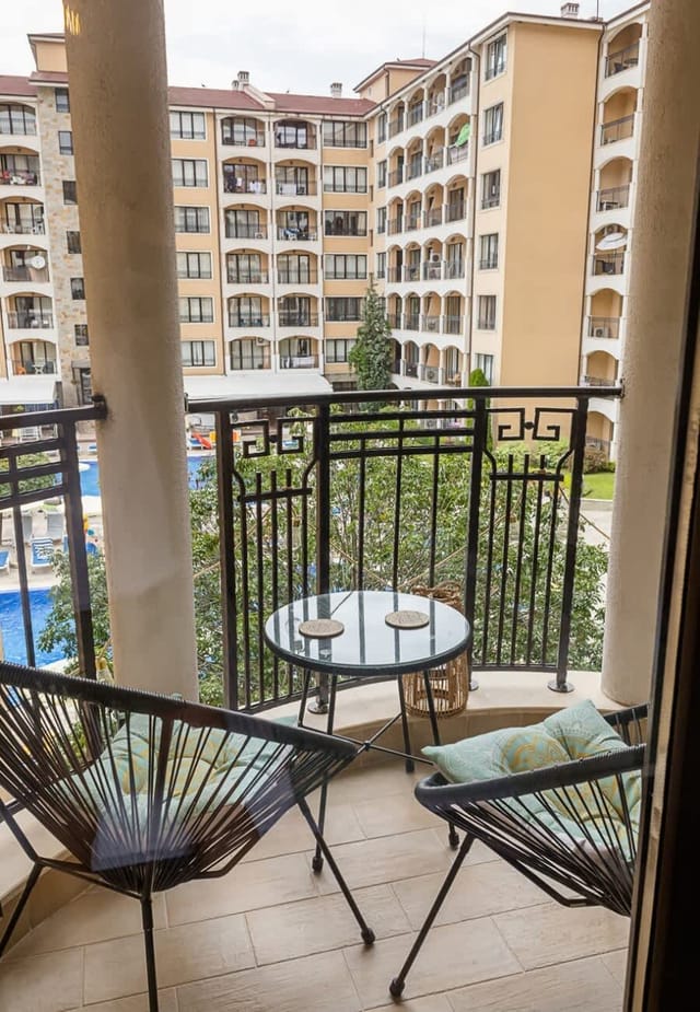 Stylish Flat with Free Pool Access, Bendita Mare