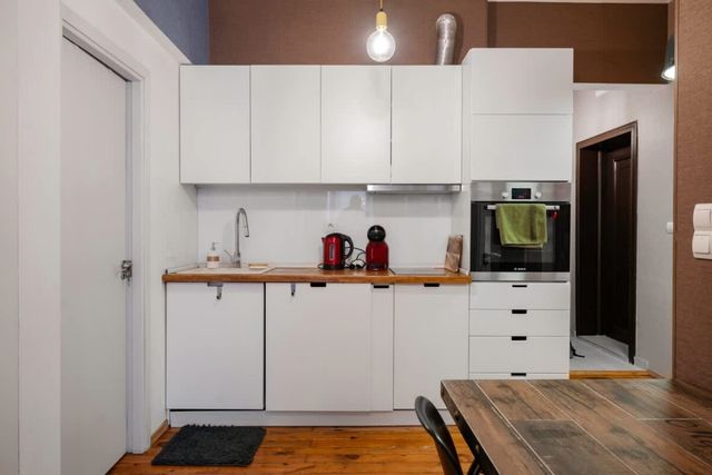 Cozy 2BD Flat | Steps to Vitosha Blvd + AC/WiFi - Photo 4