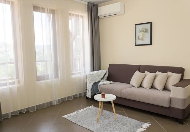 Balchik Garden Palace  2BD Flat with Balcony - Photo 2