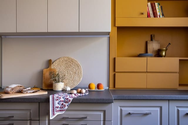 Retro-Chic 1BR Apartment next to Vasil Levski Blvd