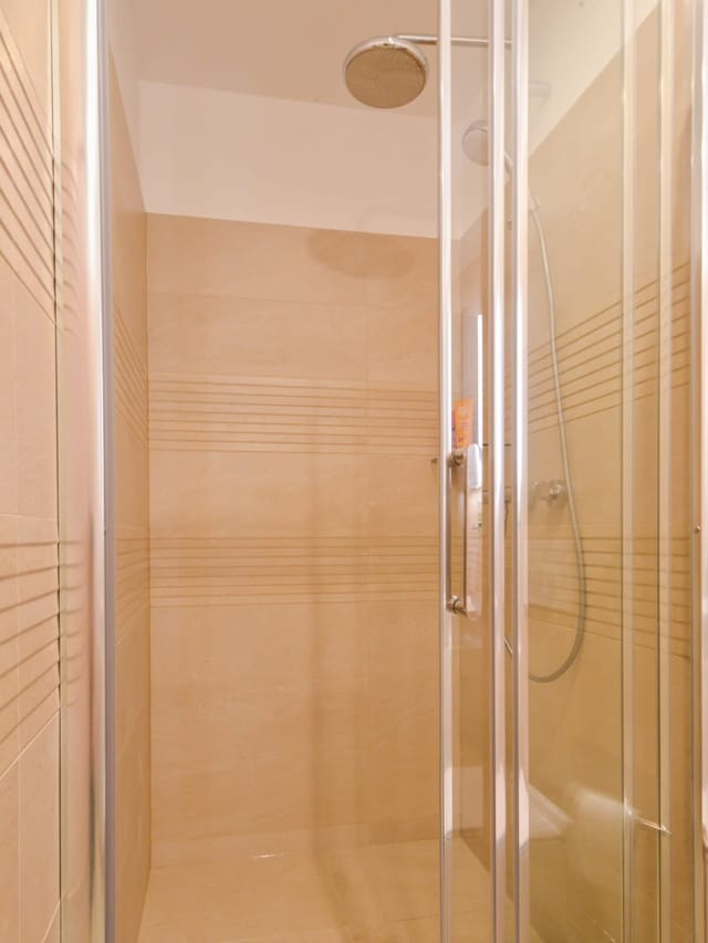 MOCCA Studio - Crystal Garden