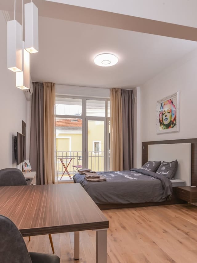 MOCCA Studio - Crystal Garden