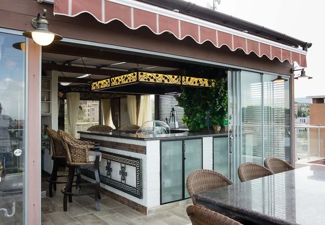 Under the Stars - Lux. Penthouse w/ POOL + Terrace