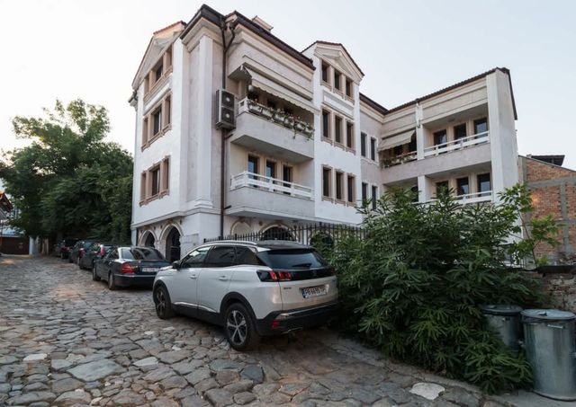 Spacious 2-BDR Loft in House - Old Town Plovdiv