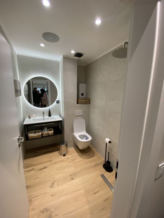 Lunara Luxury Massages