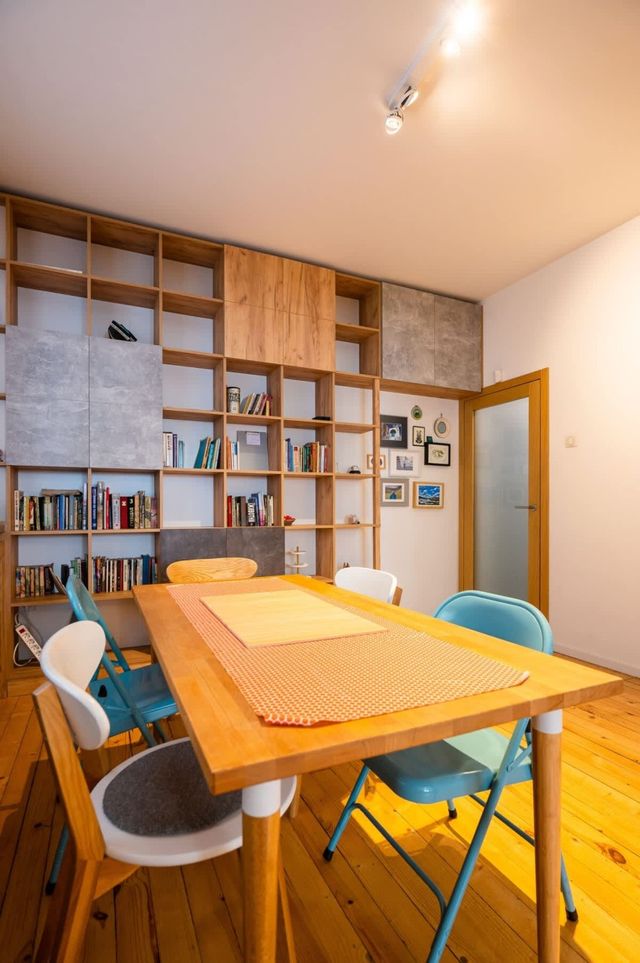 Colorful Getaway right next to NDK