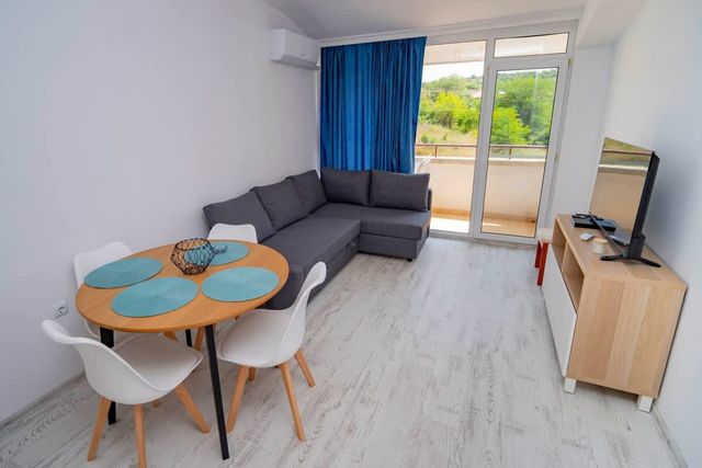 Next to Harmani 1BD Flat + Parking By Flat Manager