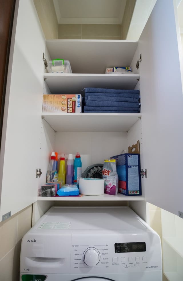 Pop your C-o-l-o-r-s - Funky and Modern 1BDR. Apt.