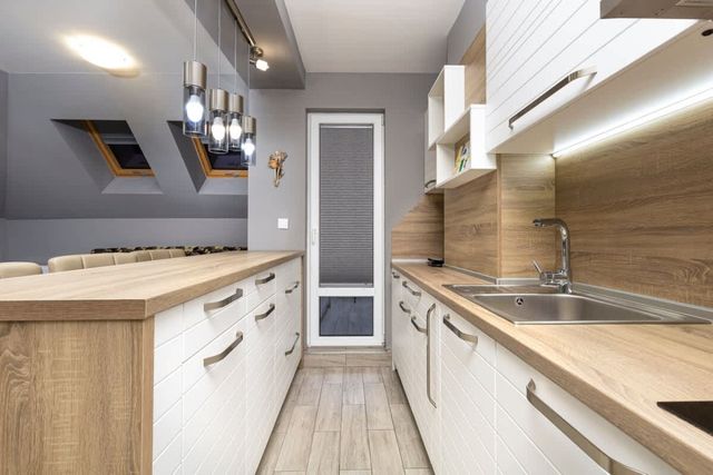 Beautiful 1BD Apartment with a Parking Spot