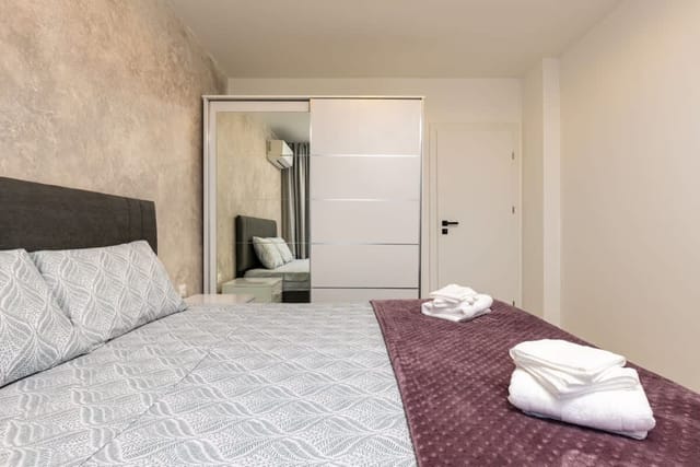 Casa Moderna  Stylish 1BD in South Plovdiv