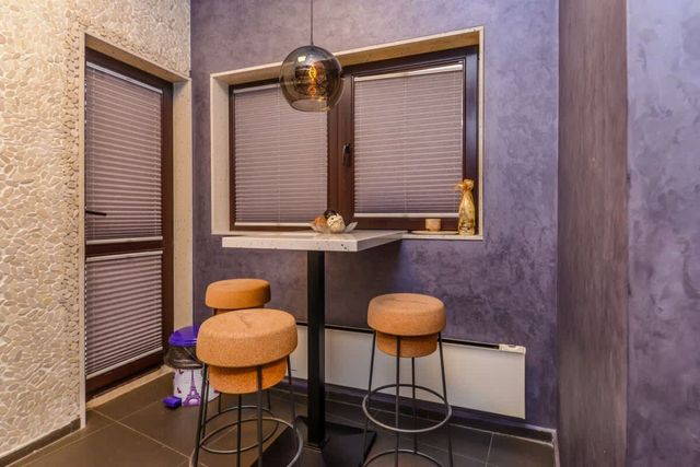 Champs-Élysées Sofia | 2BDR 2BTHR