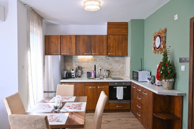 Comfortable 2-Bedroom Apartment Near the Ski Lift - Photo 4