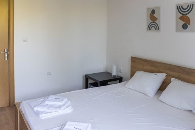 Lovely 1BD Flat near the Sea Garden