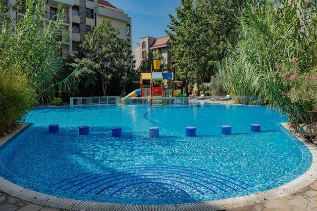 Cozy apartment for 7 people in Cascadas