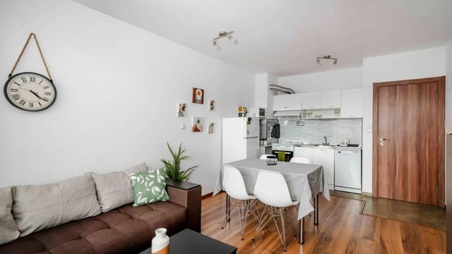 Terra Vibes 1BD Flat with Fast Wi-Fi & Balcony