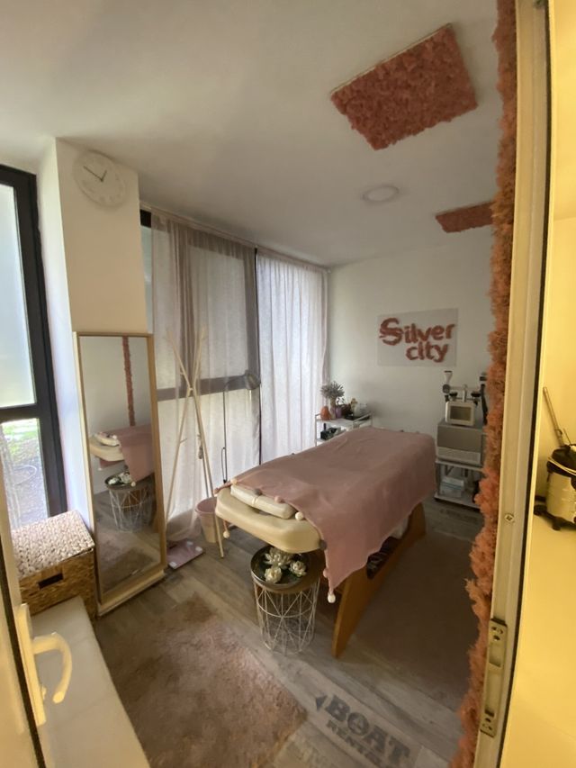 Modern Fitness & Wellness Center