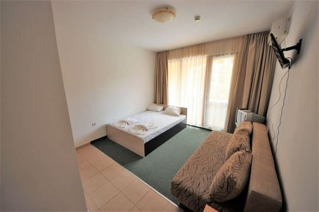 Cozy Aheloy  Marina Cape  Nice studio, Pool view