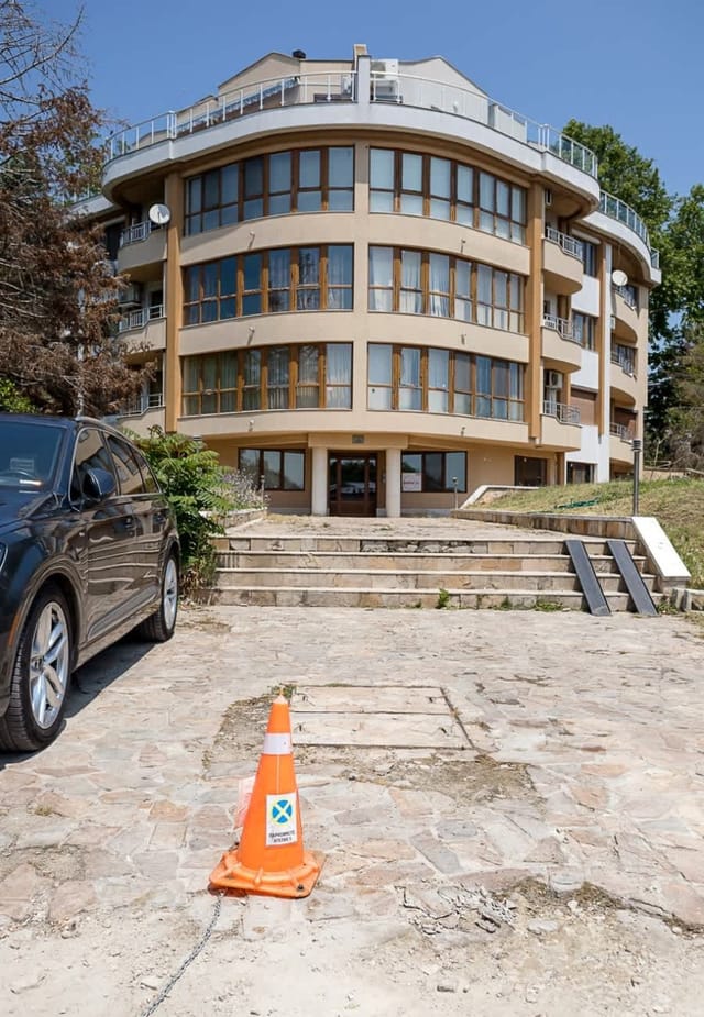 Modern 1-Bedroom Retreat in Varna’s Sea Garden