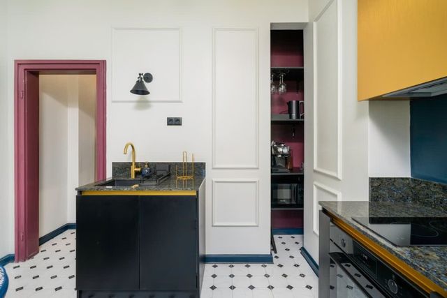 Royal Retreat - Your central designer spot