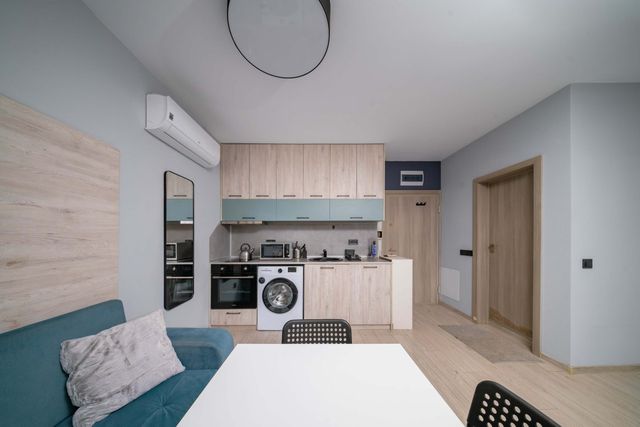 Compact Comfort Studio