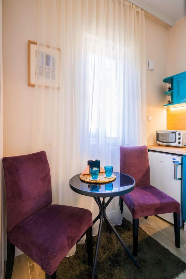 Bright Bohemian Studio with Prime Location