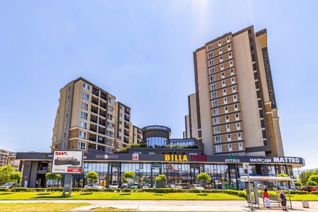 Plaza Nest - Cozy Studio Apartment