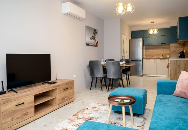 Stylish Flat with Parking St Constantine & Helena