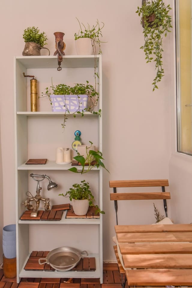 Spacious vintage 2BR, 2bath apartment