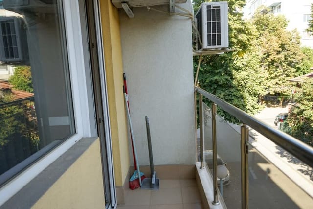 Comfortable 2BR Urban Getaway in City Center