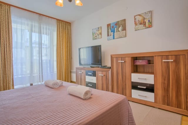 Cozy One-Bedroom apartment with Nature View - Photo 2