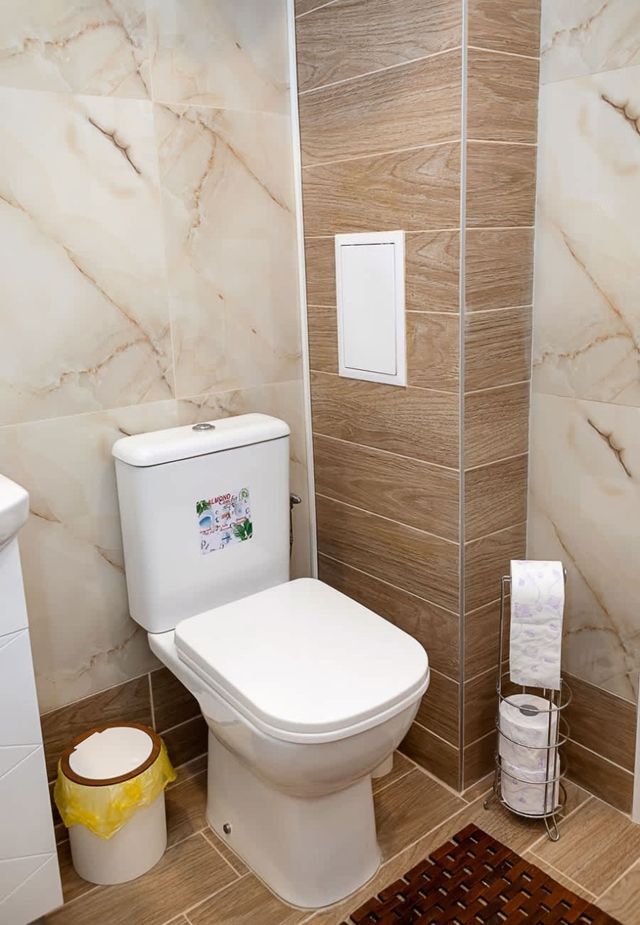 Modern Flat with Parking - St Constantine & Helena