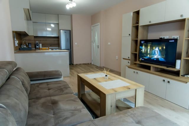 1BD Retreat with Balcony in Vibrant Varna District