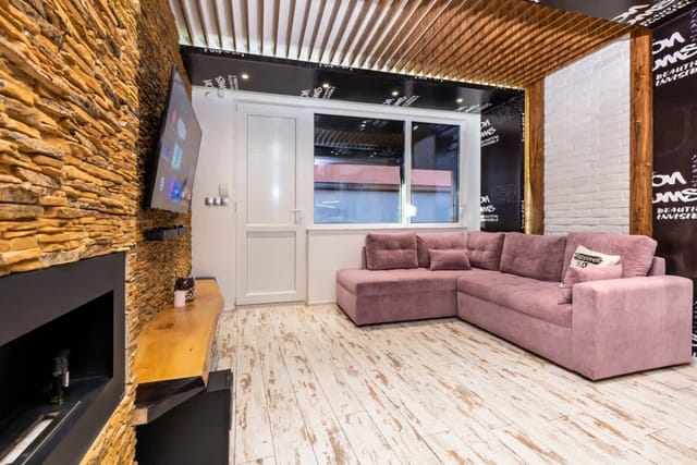 Modern 1BD Flat with Parking near the city centre