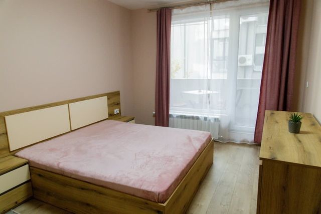 1BD Retreat with Balcony in Vibrant Varna District