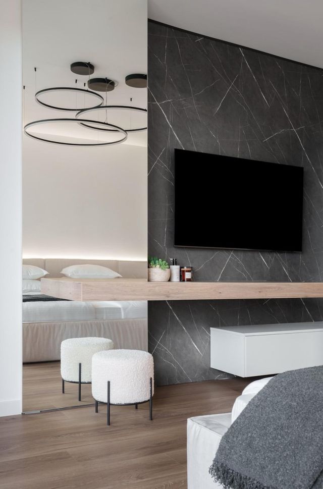 Stylish 1BR with Balcony & Parking | Skyline Varna